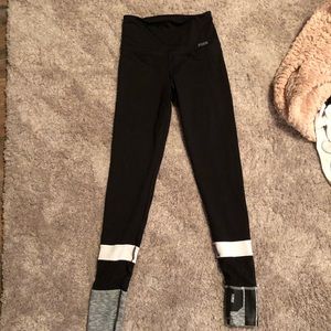 Workout leggings and sports bra